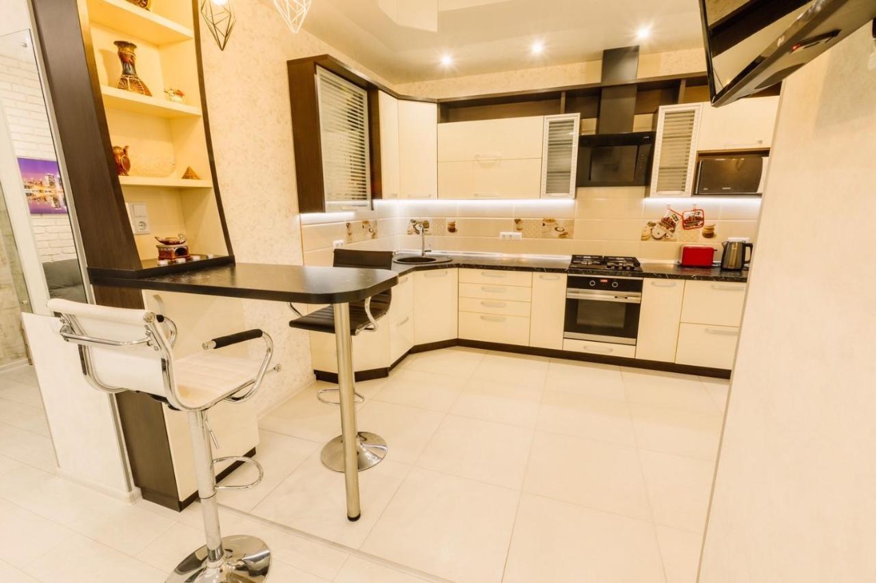 Center Apartments Zarechny Residential Complex スームィ エクステリア 写真