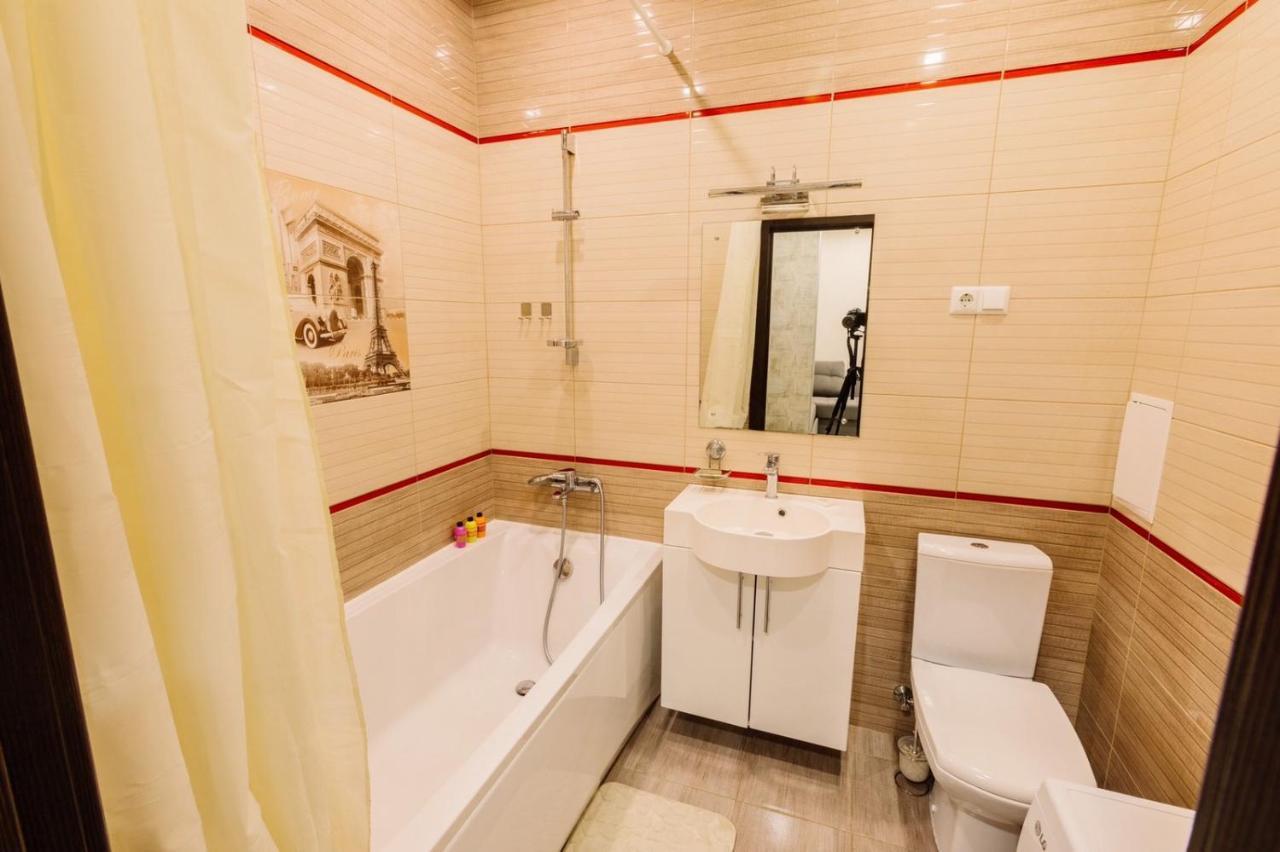 Center Apartments Zarechny Residential Complex スームィ エクステリア 写真